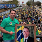 Flávio Bolsonaro faz campanha em São Luís e apresenta propostas